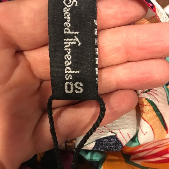 NWT. Sacred Threads Blouse.  229164.  BL/GR - Picture 9 of 10